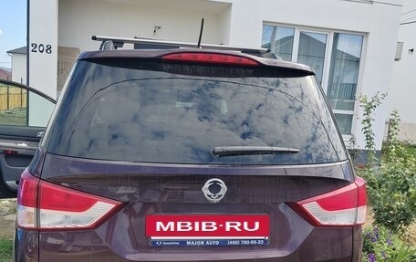 SsangYong Stavic, 2014 год, 1 700 000 рублей, 10 фотография