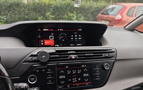 Citroen C4 Picasso II рестайлинг, 2017 год, 1 620 000 рублей, 20 фотография