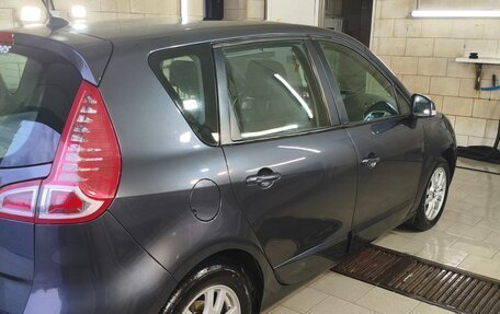 Renault Scenic III, 2011 год, 650 000 рублей, 3 фотография