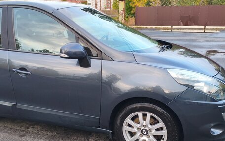 Renault Scenic III, 2011 год, 650 000 рублей, 10 фотография