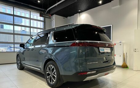 KIA Carnival, 2021 год, 3 900 000 рублей, 7 фотография