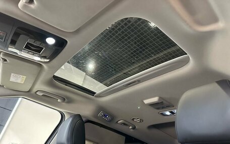 KIA Carnival, 2021 год, 3 900 000 рублей, 21 фотография
