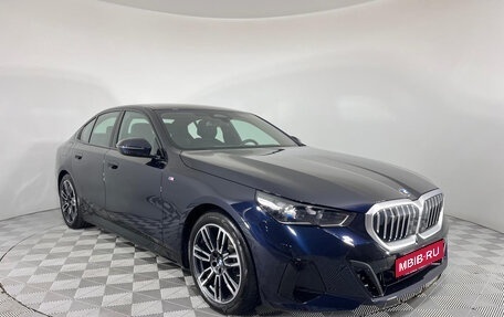BMW 5 серия, 2024 год, 7 777 000 рублей, 3 фотография