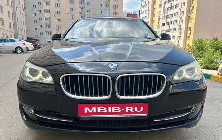 BMW 5 серия, 2011 год, 1 598 000 рублей, 2 фотография