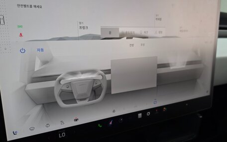 Tesla Cybertruck, 2024 год, 15 835 000 рублей, 17 фотография
