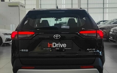 Toyota RAV4, 2025 год, 4 300 000 рублей, 5 фотография