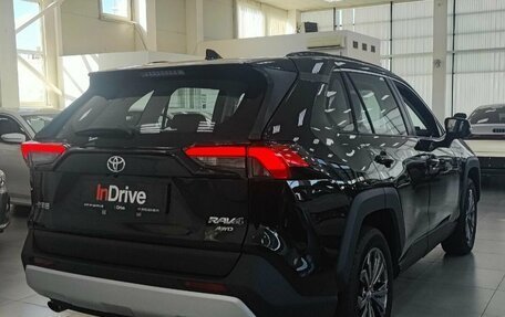 Toyota RAV4, 2025 год, 4 300 000 рублей, 4 фотография
