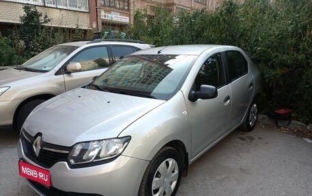 Renault Logan II, 2014 год, 695 000 рублей, 1 фотография