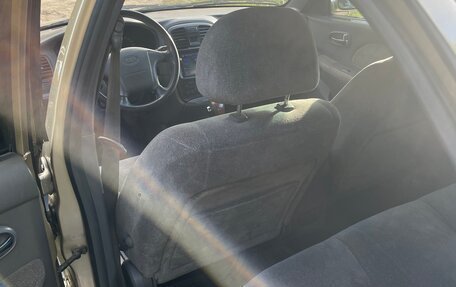 KIA Magentis I, 2002 год, 335 000 рублей, 11 фотография