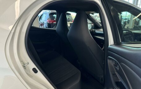 Toyota Yaris, 2020 год, 1 399 000 рублей, 18 фотография