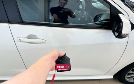 Toyota Yaris, 2020 год, 1 399 000 рублей, 27 фотография