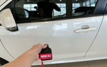Toyota Yaris, 2020 год, 1 399 000 рублей, 21 фотография
