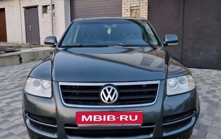 Volkswagen Touareg III, 2004 год, 850 000 рублей, 1 фотография