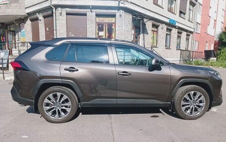 Toyota RAV4, 2021 год, 3 449 000 рублей, 2 фотография