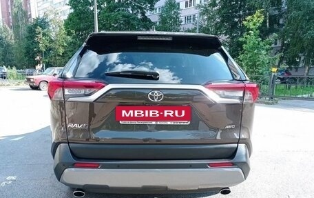Toyota RAV4, 2021 год, 3 449 000 рублей, 4 фотография
