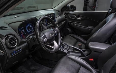 Hyundai Kona I, 2019 год, 2 435 000 рублей, 14 фотография