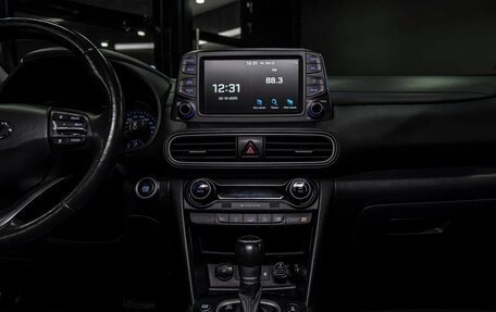 Hyundai Kona I, 2019 год, 2 435 000 рублей, 17 фотография