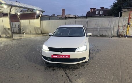 Volkswagen Jetta VI, 2012 год, 1 210 000 рублей, 2 фотография