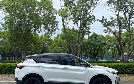 Geely Coolray I, 2022 год, 1 300 000 рублей, 8 фотография