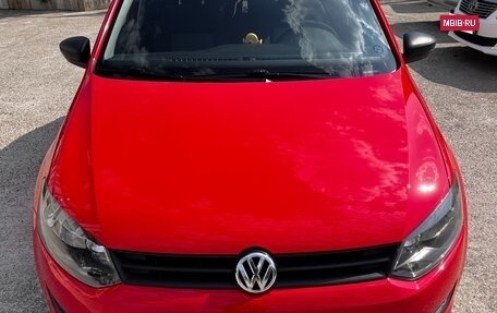 Volkswagen Polo VI (EU Market), 2010 год, 760 000 рублей, 2 фотография