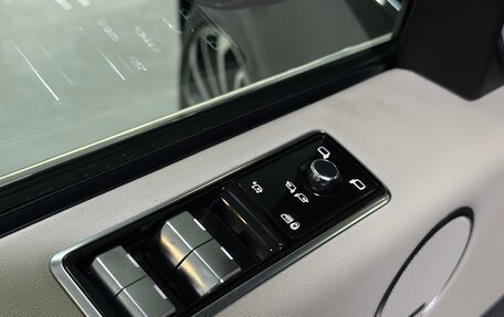 Land Rover Range Rover IV рестайлинг, 2019 год, 6 300 000 рублей, 20 фотография