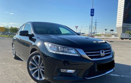 Honda Accord IX рестайлинг, 2013 год, 2 000 000 рублей, 3 фотография