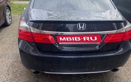Honda Accord IX рестайлинг, 2013 год, 2 000 000 рублей, 20 фотография