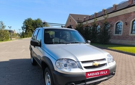 Chevrolet Niva I рестайлинг, 2017 год, 689 000 рублей, 14 фотография