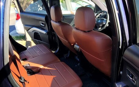 Mitsubishi Outlander III рестайлинг 3, 2012 год, 1 300 000 рублей, 7 фотография