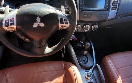Mitsubishi Outlander III рестайлинг 3, 2012 год, 1 300 000 рублей, 6 фотография