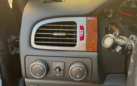 Chevrolet Tahoe III, 2013 год, 2 800 000 рублей, 8 фотография