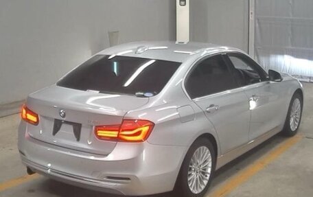 BMW 3 серия, 2018 год, 1 650 000 рублей, 3 фотография