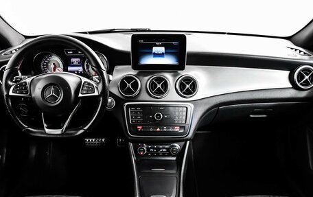Mercedes-Benz CLA, 2015 год, 2 098 000 рублей, 11 фотография