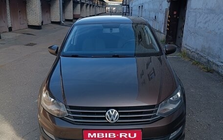 Volkswagen Polo VI (EU Market), 2016 год, 1 300 000 рублей, 1 фотография