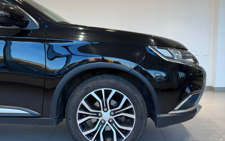 Mitsubishi Outlander III рестайлинг 3, 2018 год, 1 892 000 рублей, 5 фотография