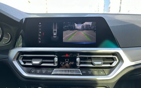 BMW 3 серия, 2019 год, 3 750 000 рублей, 15 фотография