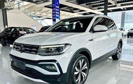 Volkswagen T-Cross I, 2022 год, 1 900 000 рублей, 3 фотография