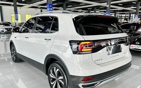 Volkswagen T-Cross I, 2022 год, 1 900 000 рублей, 4 фотография
