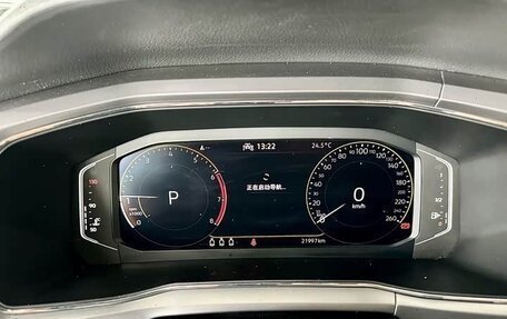 Volkswagen T-Cross I, 2022 год, 1 900 000 рублей, 14 фотография