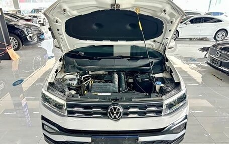 Volkswagen T-Cross I, 2022 год, 1 900 000 рублей, 8 фотография