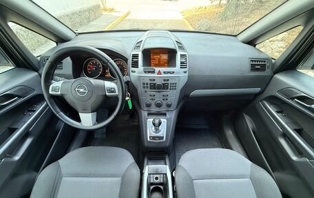 Opel Zafira B, 2010 год, 767 000 рублей, 31 фотография