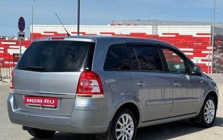 Opel Zafira B, 2010 год, 767 000 рублей, 25 фотография