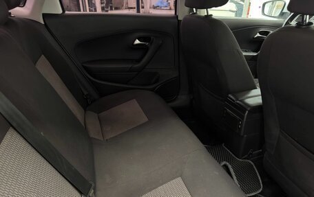 Volkswagen Polo VI (EU Market), 2015 год, 565 000 рублей, 15 фотография