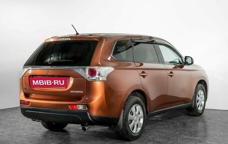 Mitsubishi Outlander III рестайлинг 3, 2012 год, 1 450 000 рублей, 3 фотография
