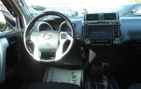 Toyota Land Cruiser Prado 150 рестайлинг 2, 2016 год, 3 080 000 рублей, 13 фотография