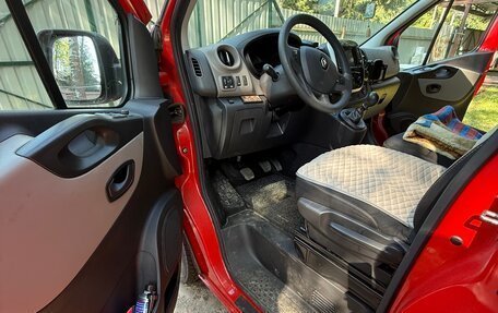 Renault Trafic, 2019 год, 2 650 000 рублей, 7 фотография