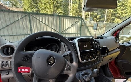 Renault Trafic, 2019 год, 2 650 000 рублей, 10 фотография