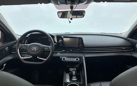 Hyundai Elantra, 2022 год, 1 730 000 рублей, 13 фотография