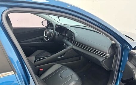Hyundai Elantra, 2022 год, 1 730 000 рублей, 12 фотография