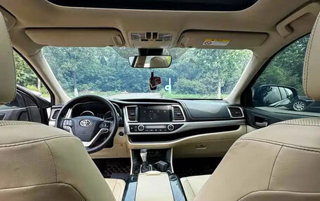 Toyota Highlander III, 2021 год, 2 255 222 рублей, 7 фотография